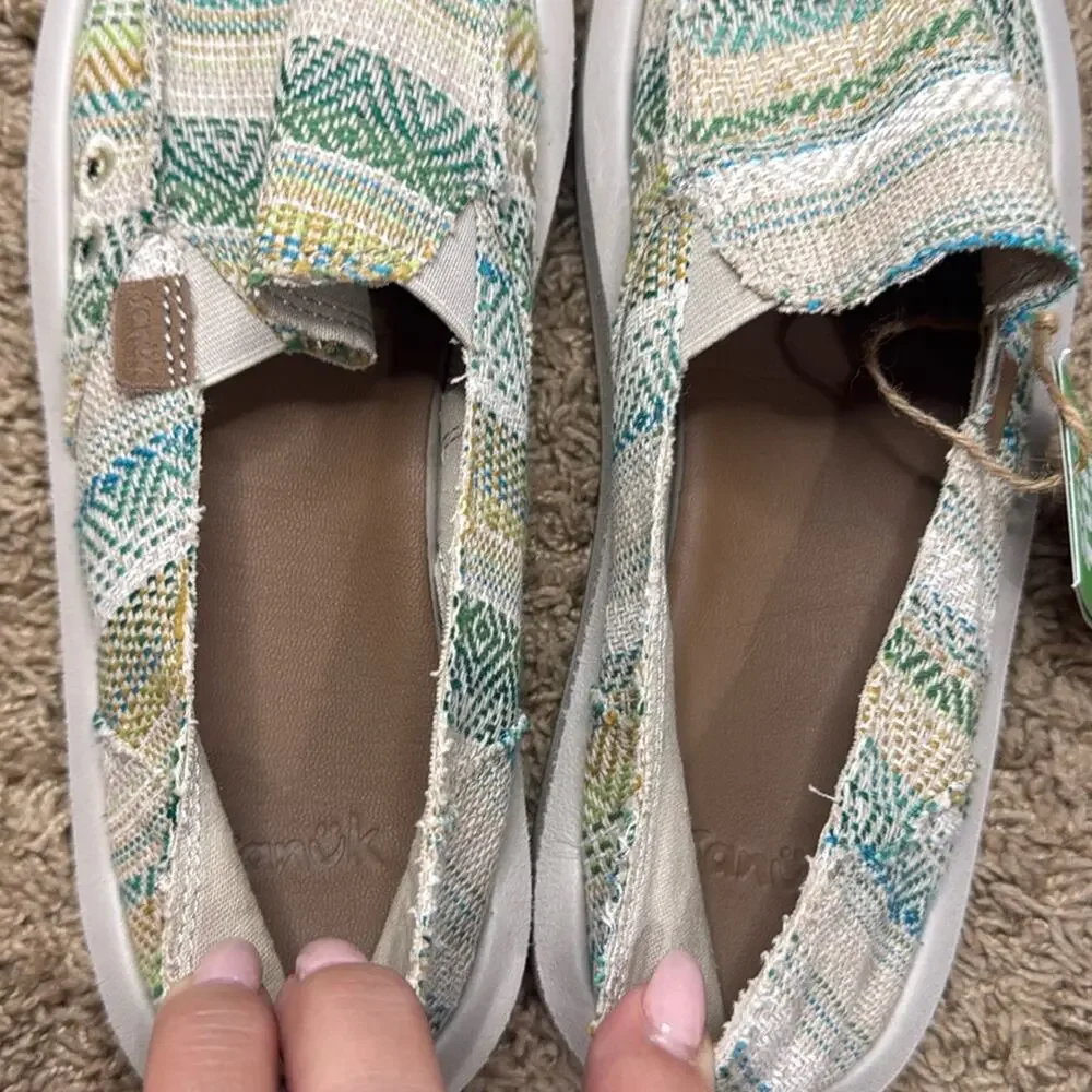 NWT Sanuk Women Donna St Artesano Green Soft Top Foam Slip-On Loafers Size 10